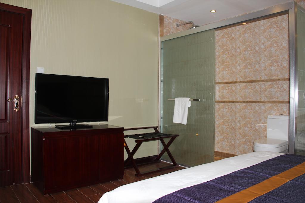 Zhuhai Platinum Holiday Hotel Oda fotoğraf