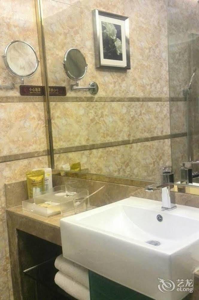 Zhuhai Platinum Holiday Hotel Dış mekan fotoğraf