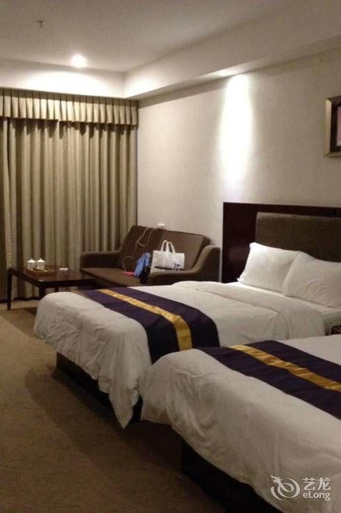 Zhuhai Platinum Holiday Hotel Dış mekan fotoğraf
