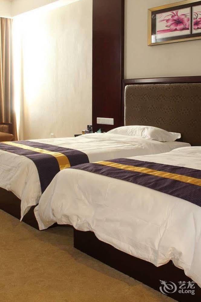 Zhuhai Platinum Holiday Hotel Dış mekan fotoğraf