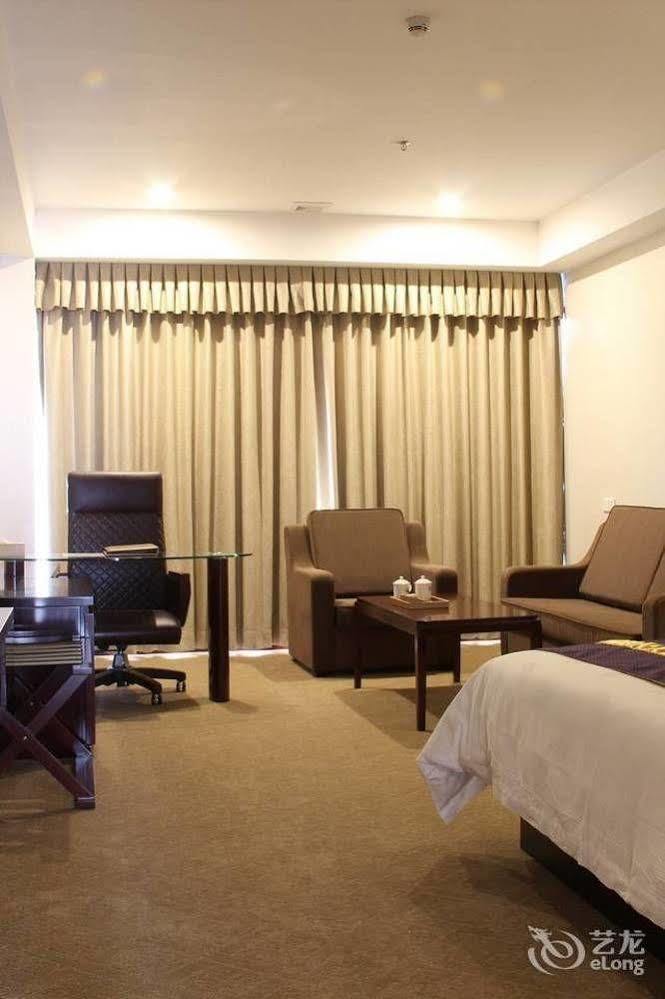 Zhuhai Platinum Holiday Hotel Dış mekan fotoğraf